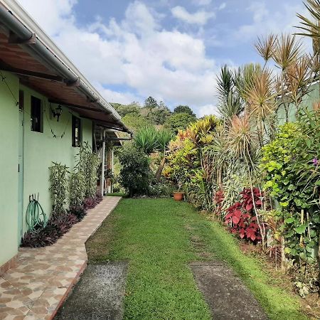 Marita'S Bed And Breakfast Nuevo Arenal Exterior photo