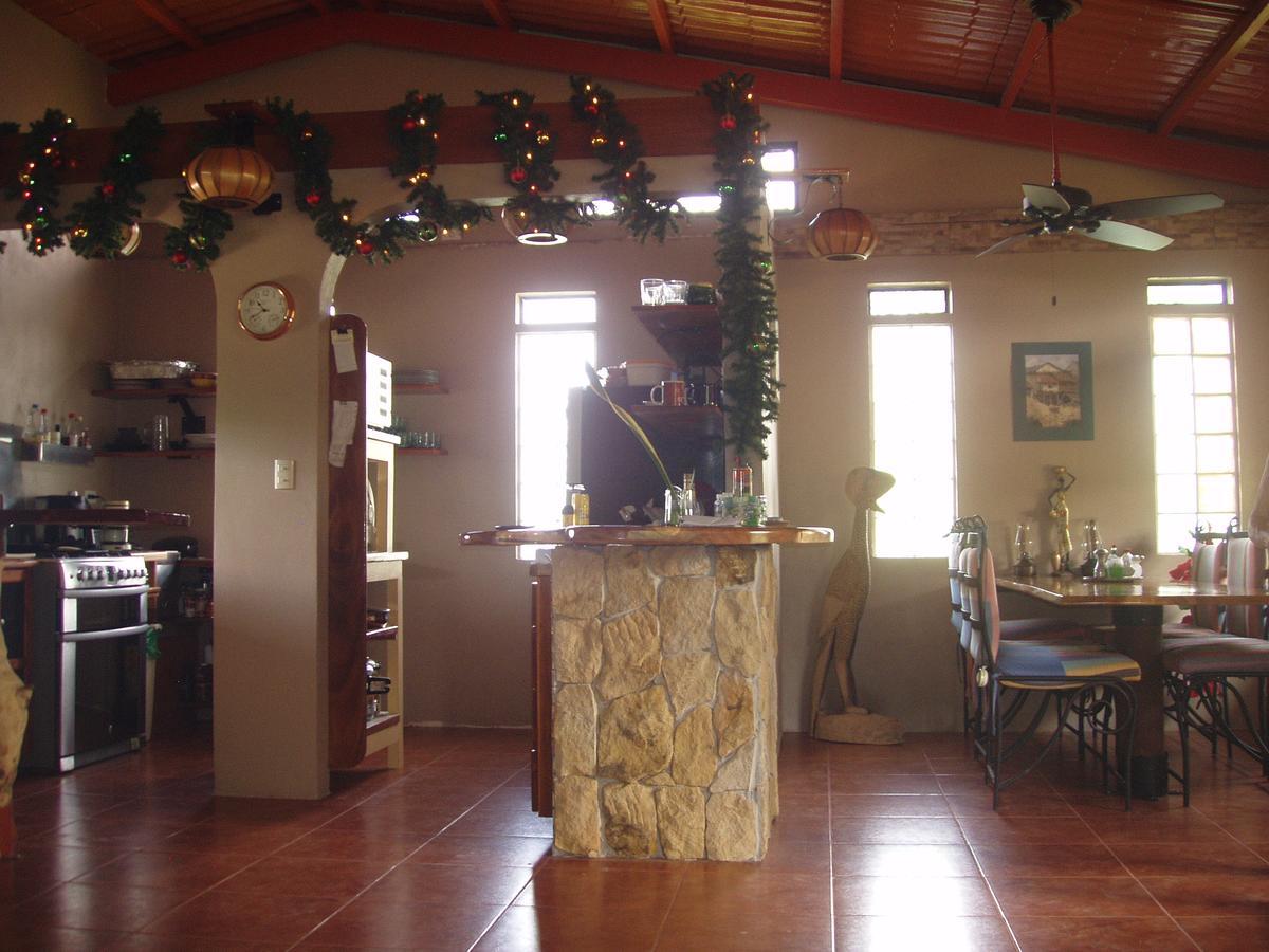 Marita'S Bed And Breakfast Nuevo Arenal Exterior photo